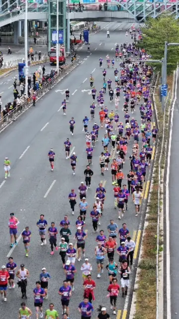 群星助阵，刷新纪录！2025南山半马2万跑者畅跑山海之间 