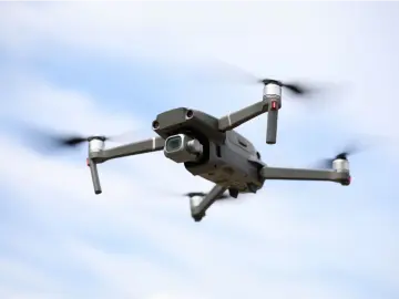 “野生飞机”“黑飞”违法吗？律师解读法律责任 | 读特普法