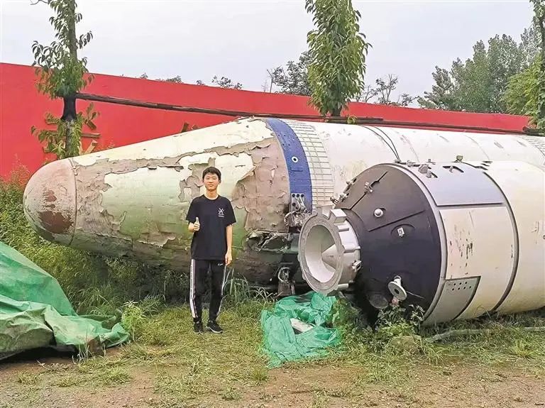 燕川学子“手搓”火箭成功发射