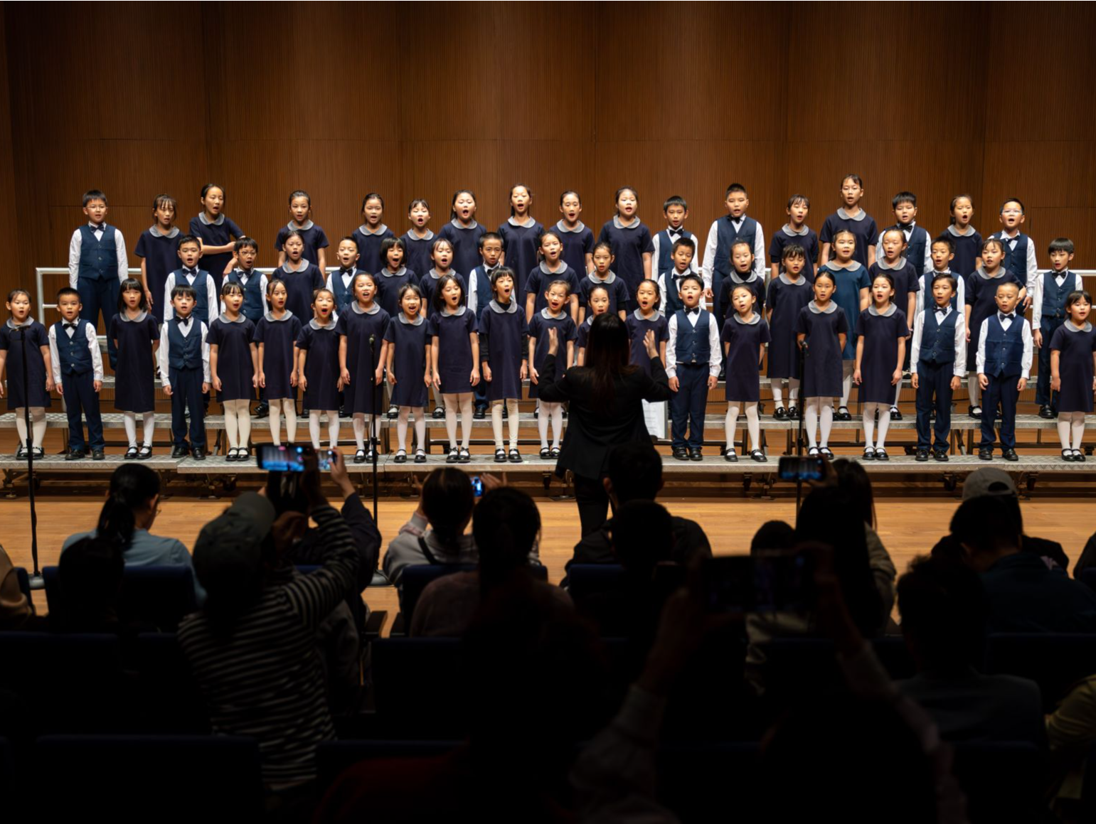 万物有歌：自然主题合唱音乐会唱响滨海演艺中心