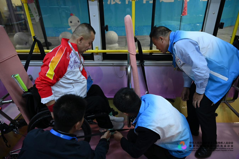 从一道升降坡道，到一座城市的温度！残特奥会福田赛区交通保障纪实