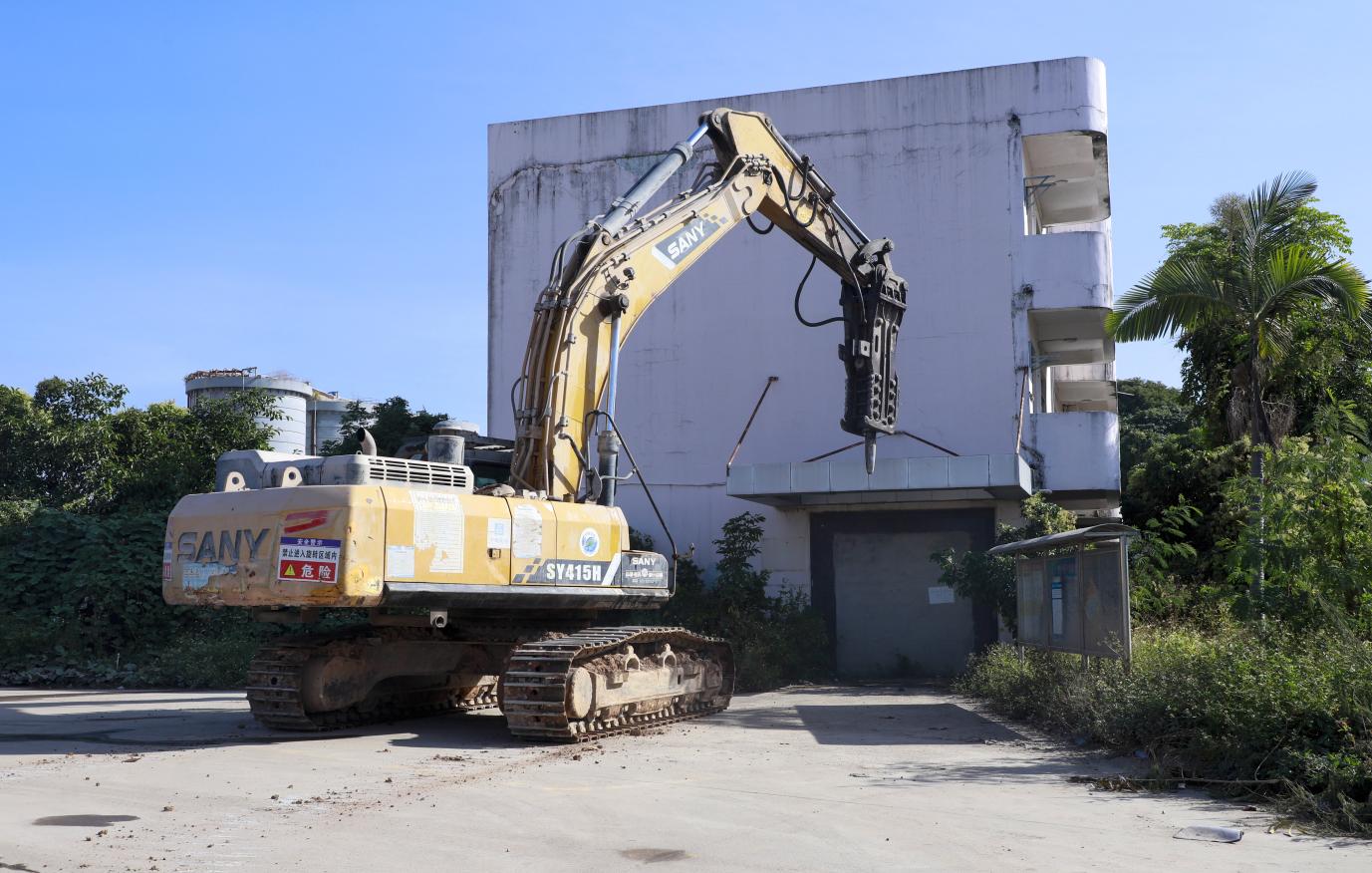 龙田街道“人大+检察”联动发力,七年侵占建筑终清拆