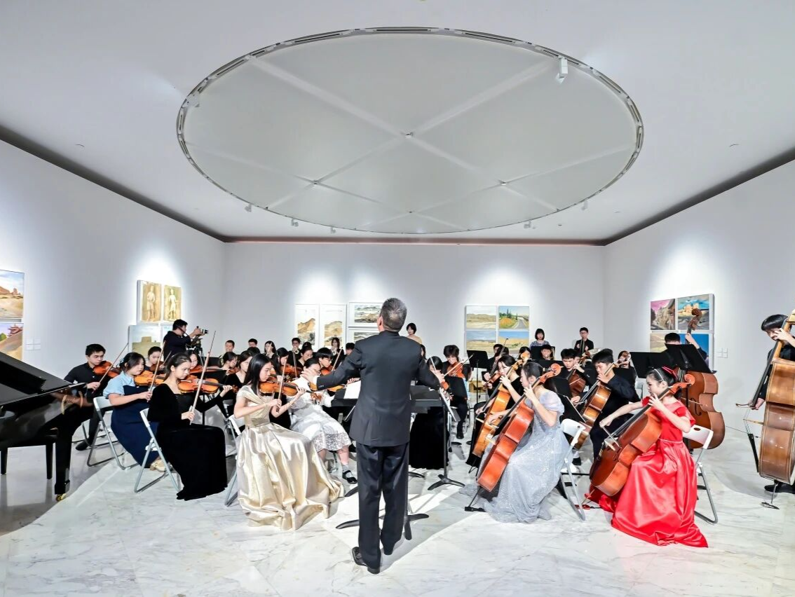 拟参评全国示范性学生艺术团，深实验交响乐团在关山月美术馆奏响