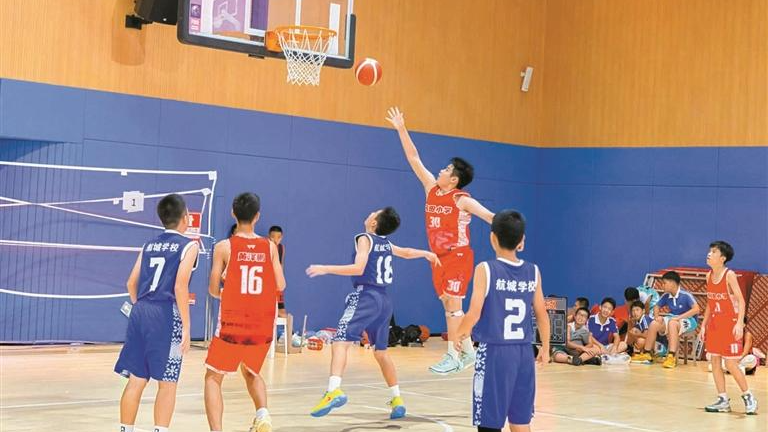 深圳中小学生校园篮球班级比赛举行