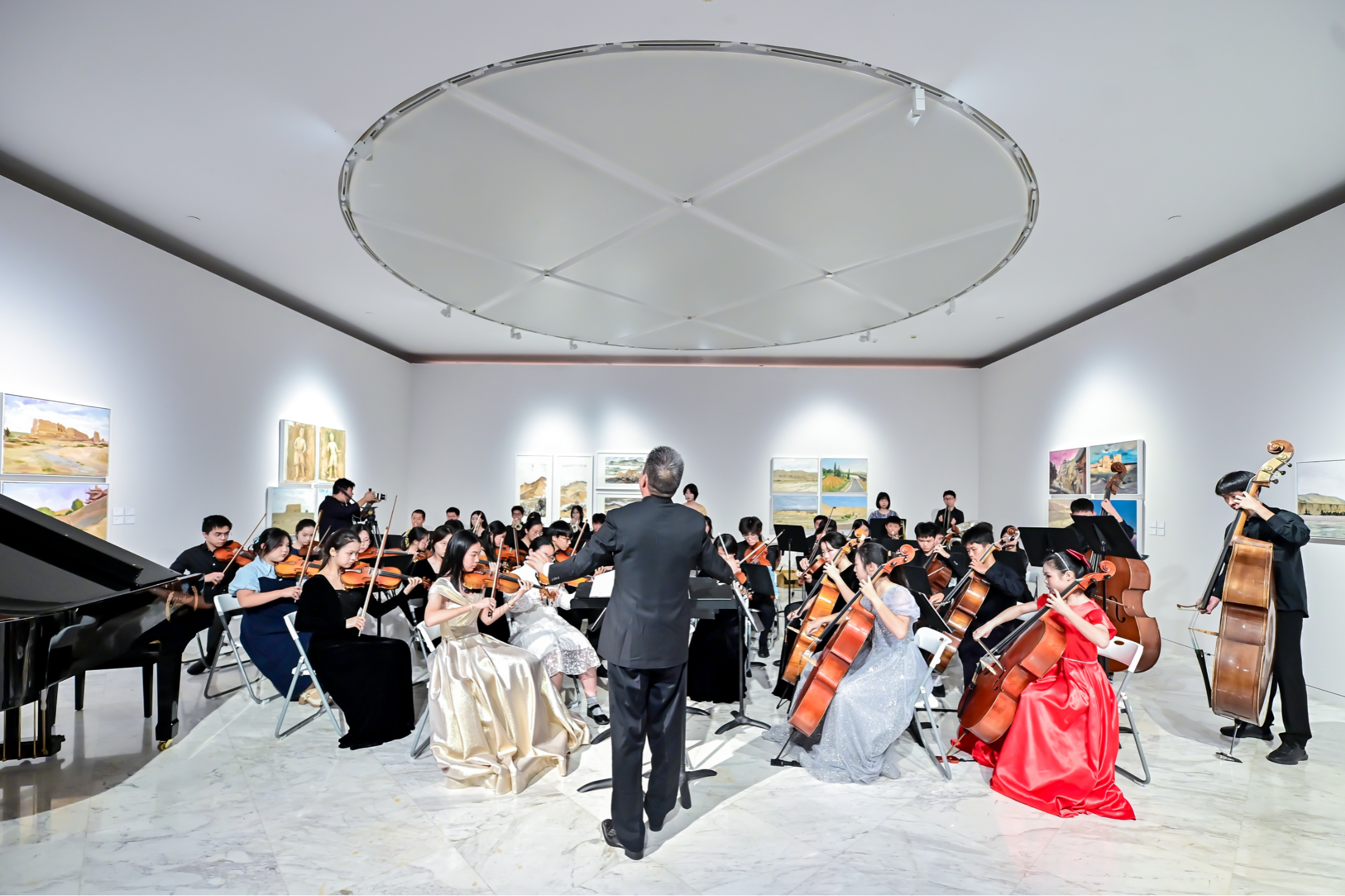 “艺术夜航船”满载而归!2025年“关山月美术馆之夜”收官