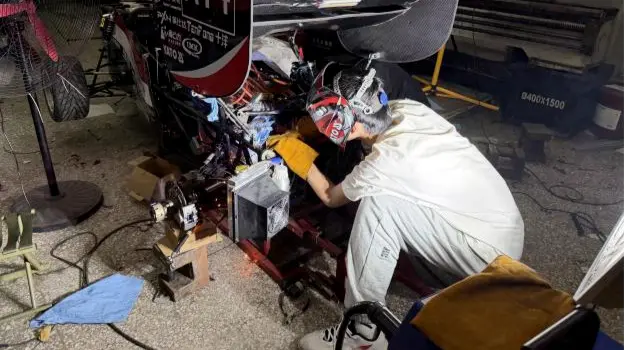 万物皆可“手搓”！电动车、火箭、无人机......深圳学生的“满级操作”藏不住了