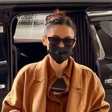 张柏芝二次出庭崩溃痛哭:不公平,所有东西都是假的