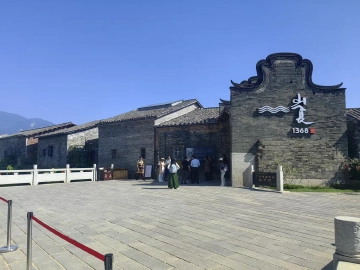 环“两山”间有一家始建于1368年的酒店！空心村镇满血复活 看惠州怎么出招