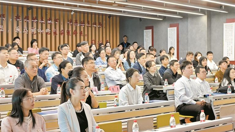 宝安廉洁教育“走新”更“走心”