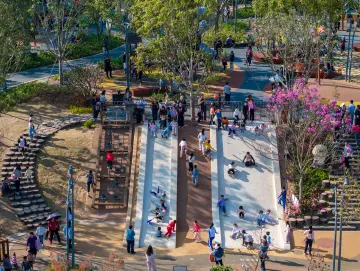 让长者从养老到“享老” “委员议事厅”热议“为老年人幸福生活加码”