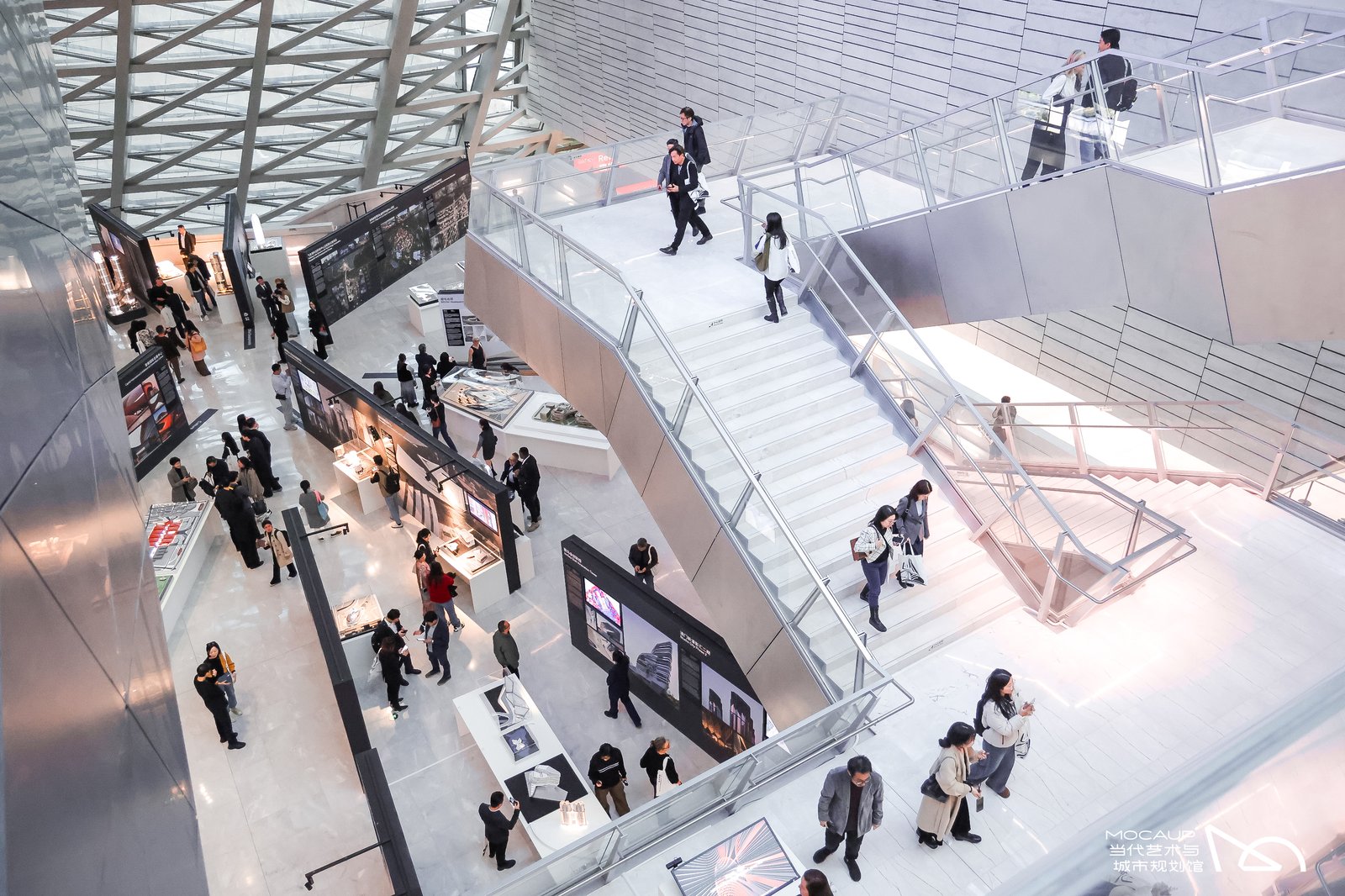 这场高水准的建筑设计展不容错过！“扎哈·哈迪德建筑事务所设计展”来啦