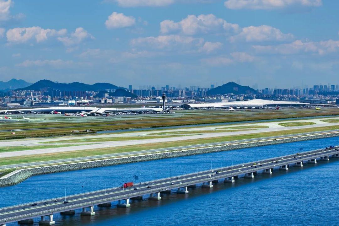 国内机场国际客流爆发式增长  航线网络扩容激活跨境出行