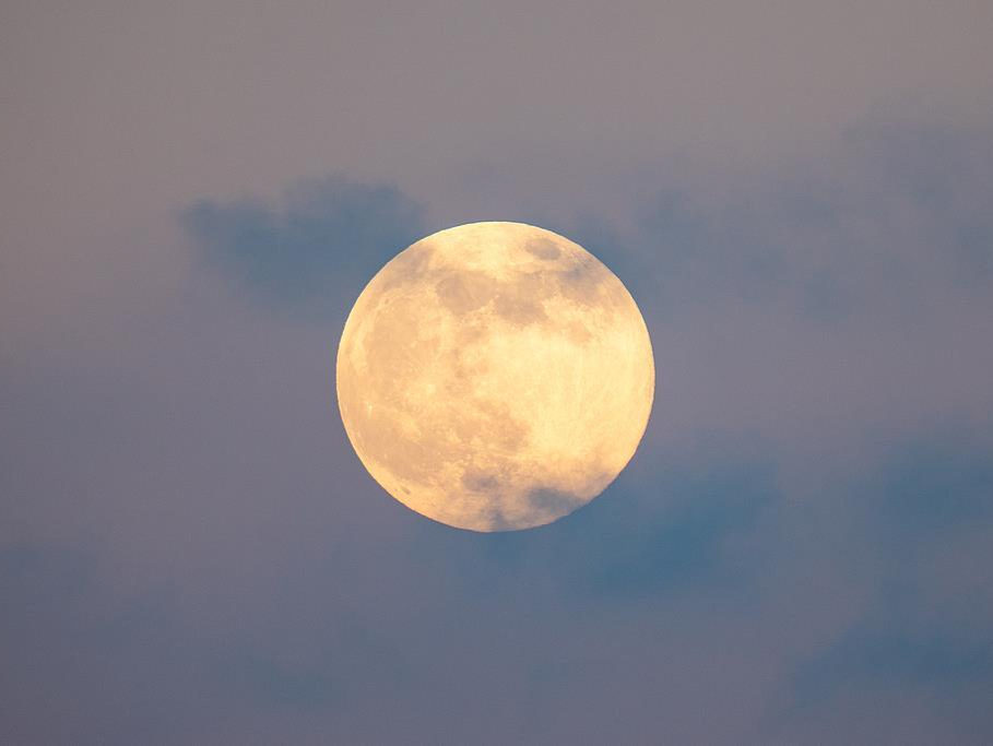 记得抬头看！2025年最后一次“超级月亮”即将登场