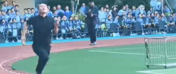 “校长跑快点!”运动场上,这些师生瞬间太暖了!