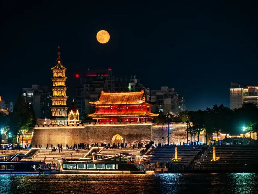 “超级月亮”，即将登场！ 