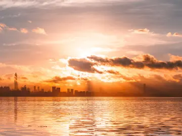 温度记 | “降雨降温+8级阵风”,新一轮寒潮已“发货”!深圳最冷时段在……