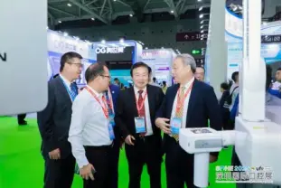 创新科技引领口腔医学新发展，SDHE深圳国际口腔展开幕