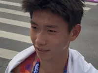 2025南山半程马拉松中国籍男子选手第一名诞生 “深圳市民的热情让我特别激动”