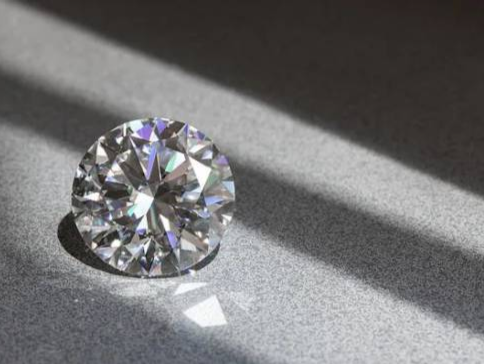 价格大跳水！有人1.4万元买的如今只能卖200元，网友：太后悔了