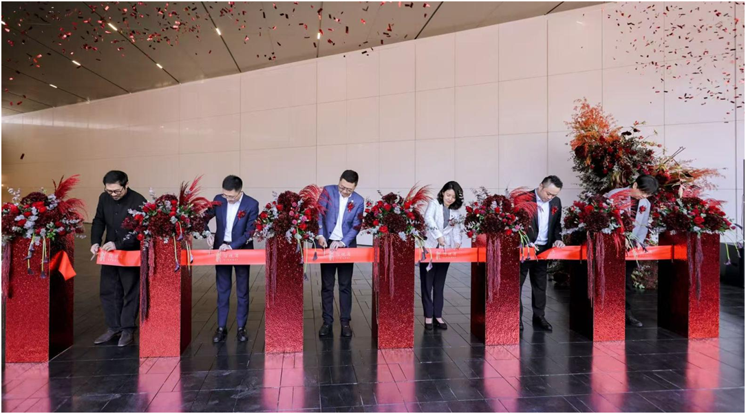 中信城开信悦湾全球亮相，以传世宅邸收藏恒久海景