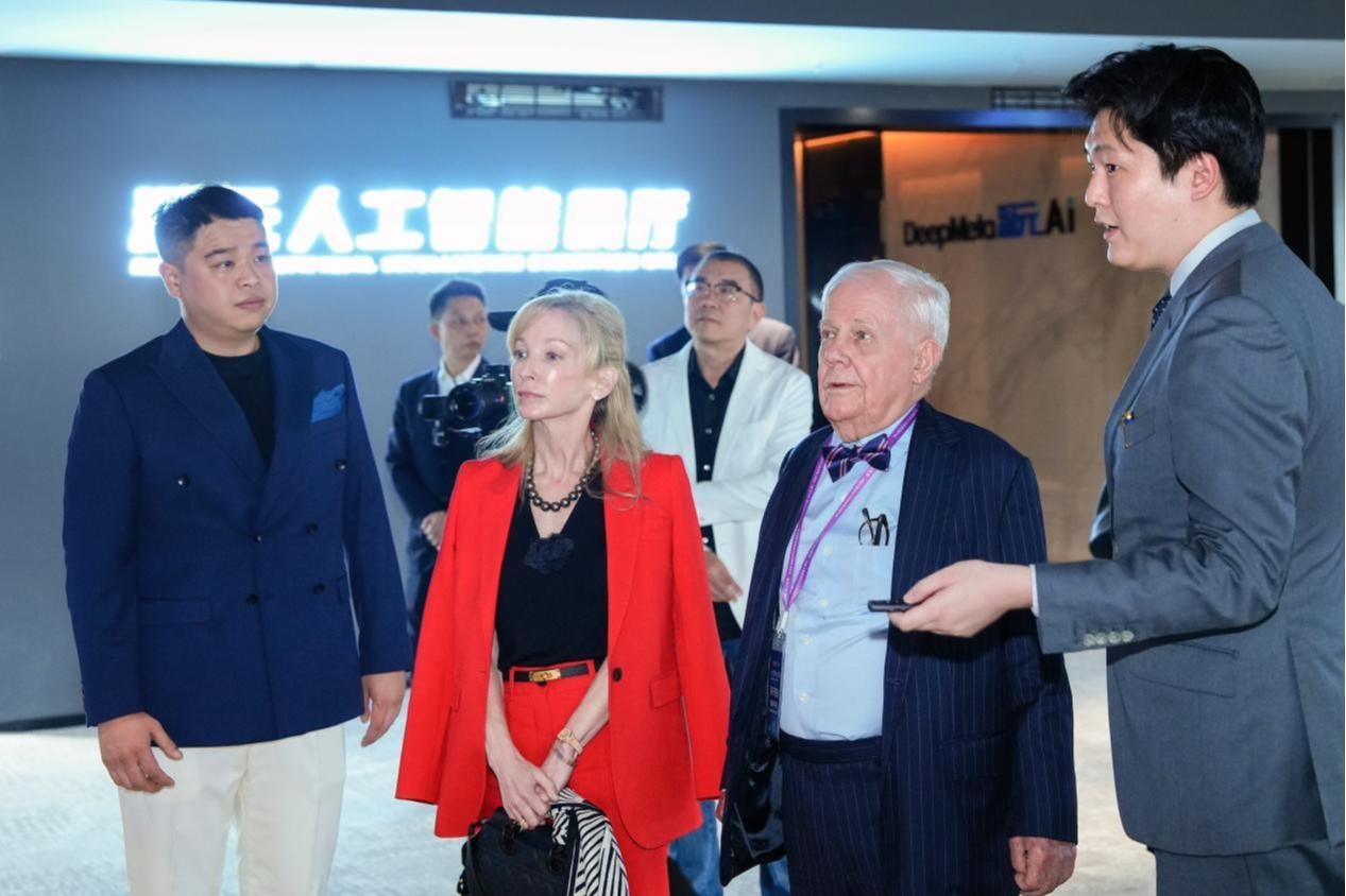 传奇投资家罗杰斯造访这家深企 谈到深圳AI产业时他这样说……