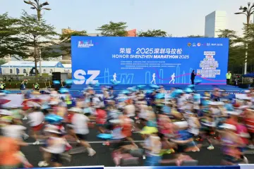 鸣枪深马,与城同行!深圳花游姐妹花与体操“五冠王”的奔跑感悟