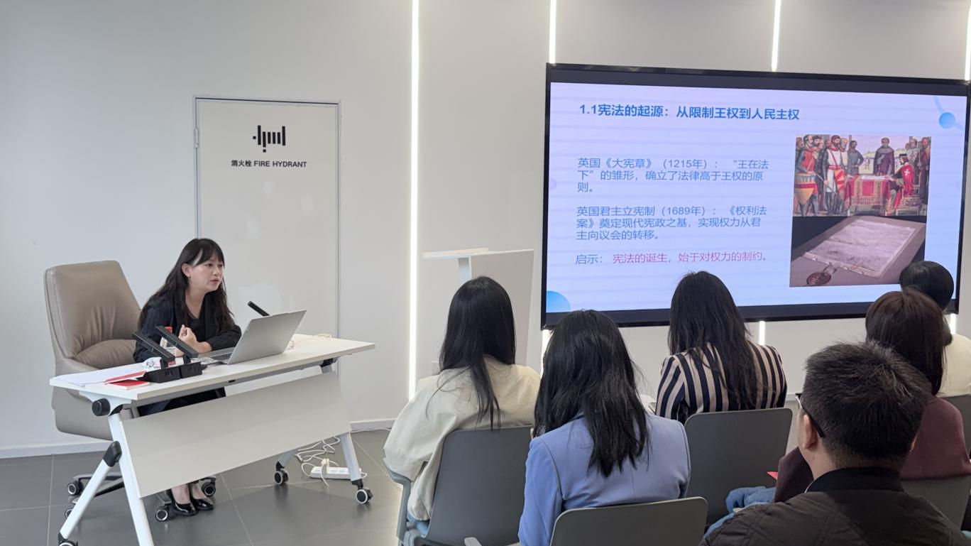 新安街道开展2025年国家宪法日暨宪法宣传周活动