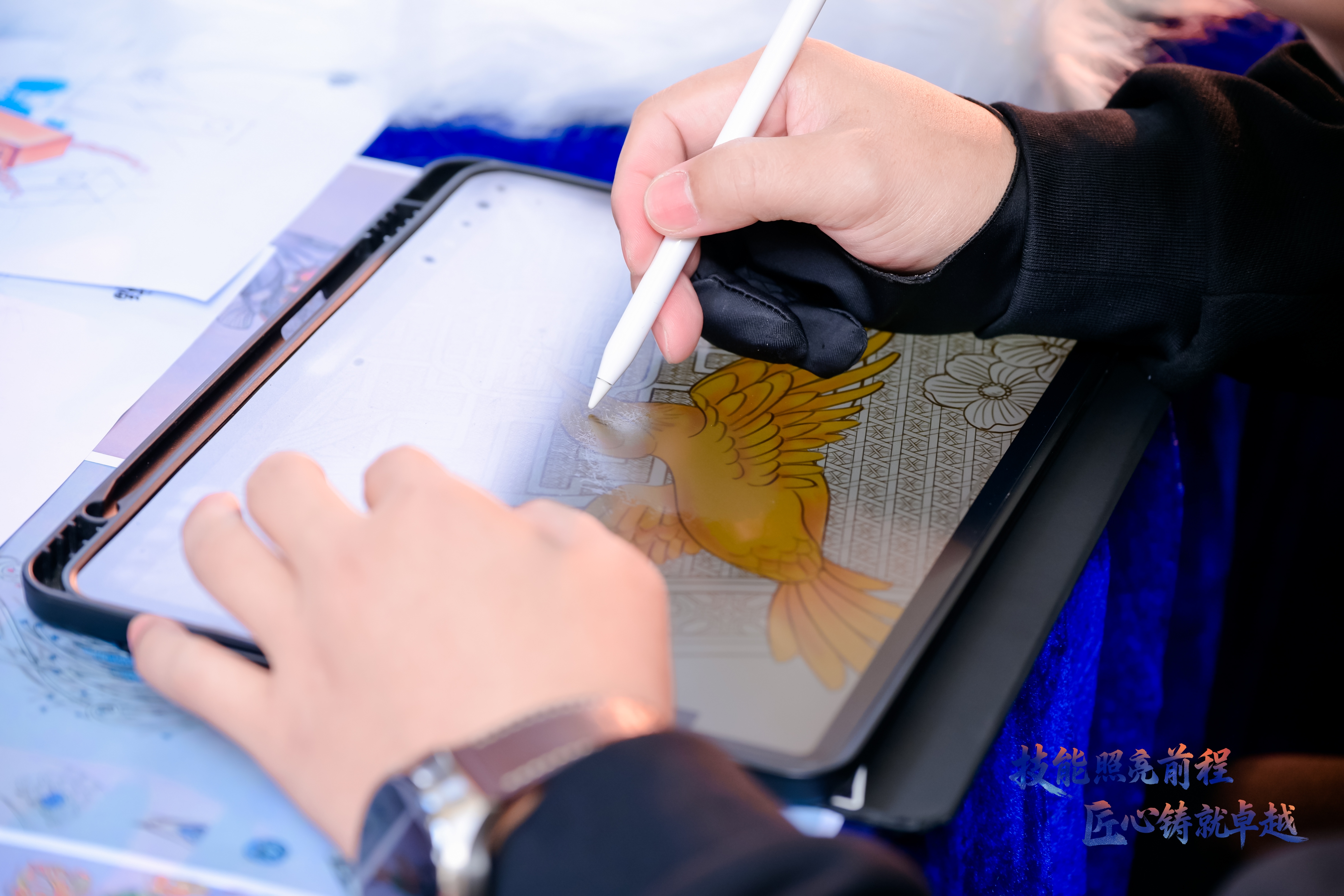 2025“深圳工匠活动周”罗湖分会场启幕，五名新晋“罗湖工匠”获证书