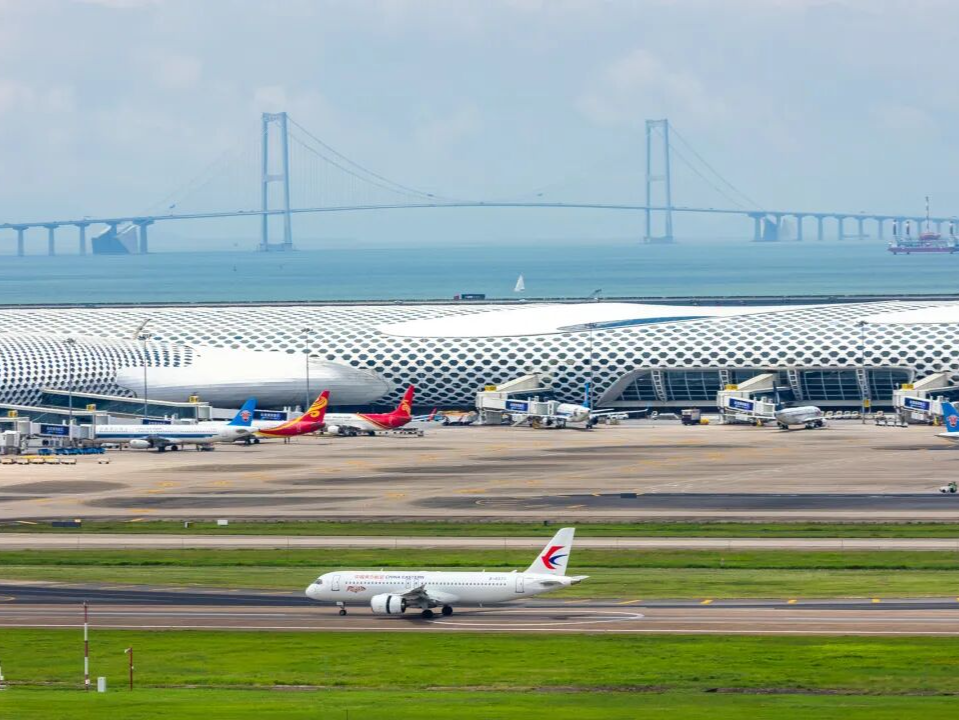 提前近一个月!深圳机场2025年旅客吞吐量已超去年总量