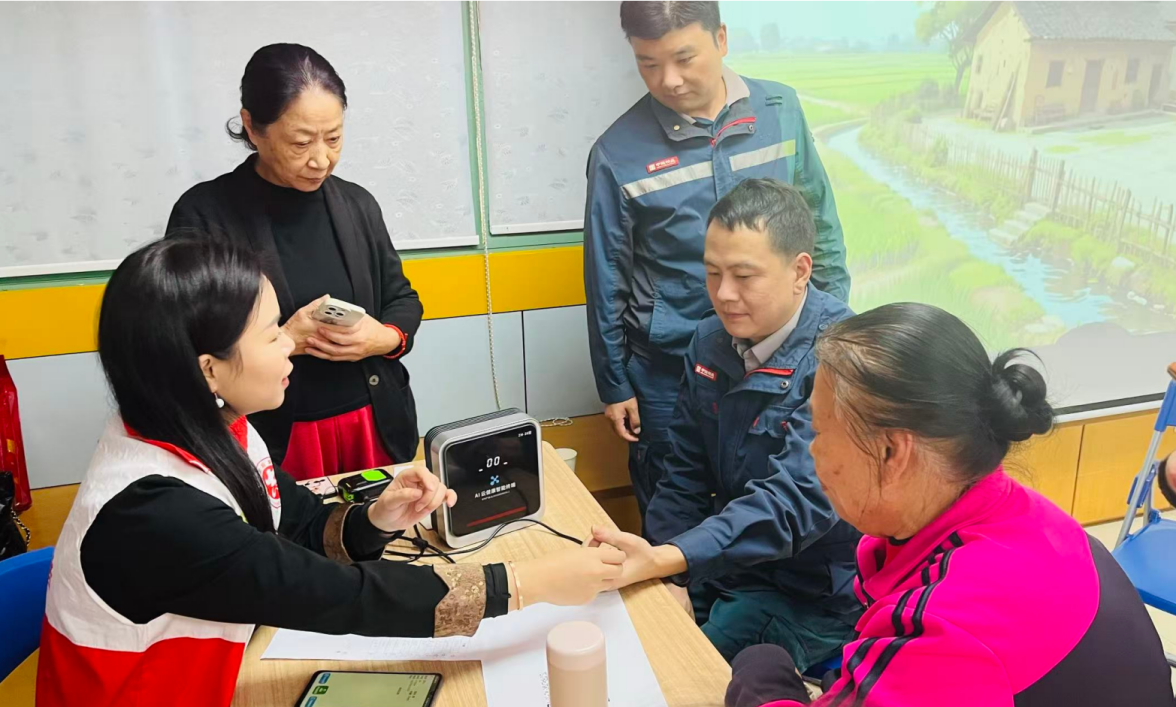 罗湖翠岭社区开展AI心脑筛查行动，家门口守护居民健康