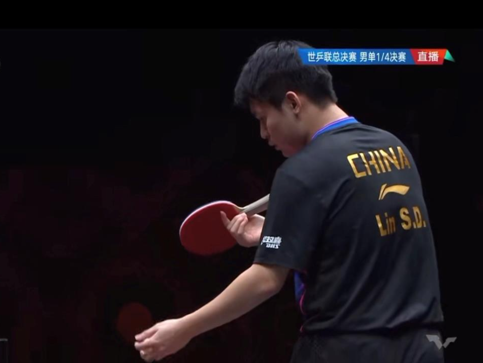 林诗栋晋级WTT香港总决赛四强