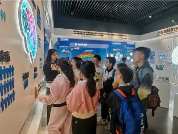 罗湖区翠竹街道青少年探索脑科学奥秘