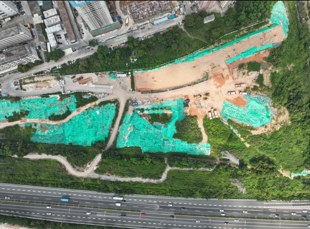 关键节点取得突破，机荷高速改扩建工程4标项目首墩成功浇筑