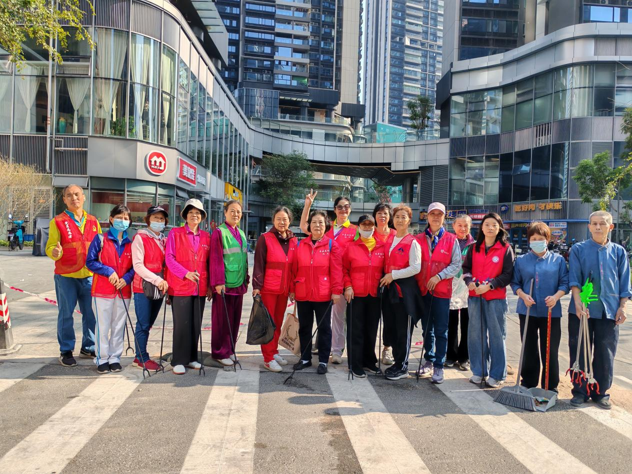 罗湖翠竹街道各社区开展国际志愿者日活动，以志愿力量绘就家园新图景