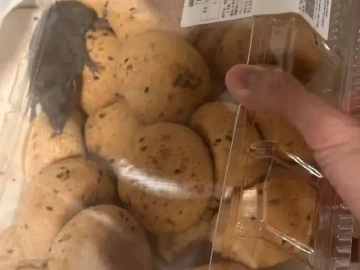 麻薯盒内惊现活老鼠!山姆致歉