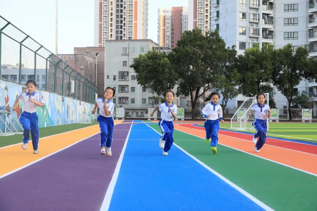 “国字号”双认证!大鹏新区获评“全国学前教育普及普惠区”“全国义务教育优质均衡发展区”