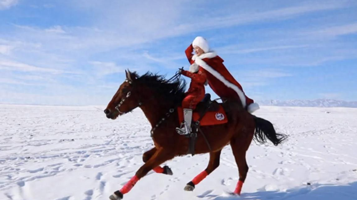 官方回应贺娇龙被传去世：还在核实相关消息