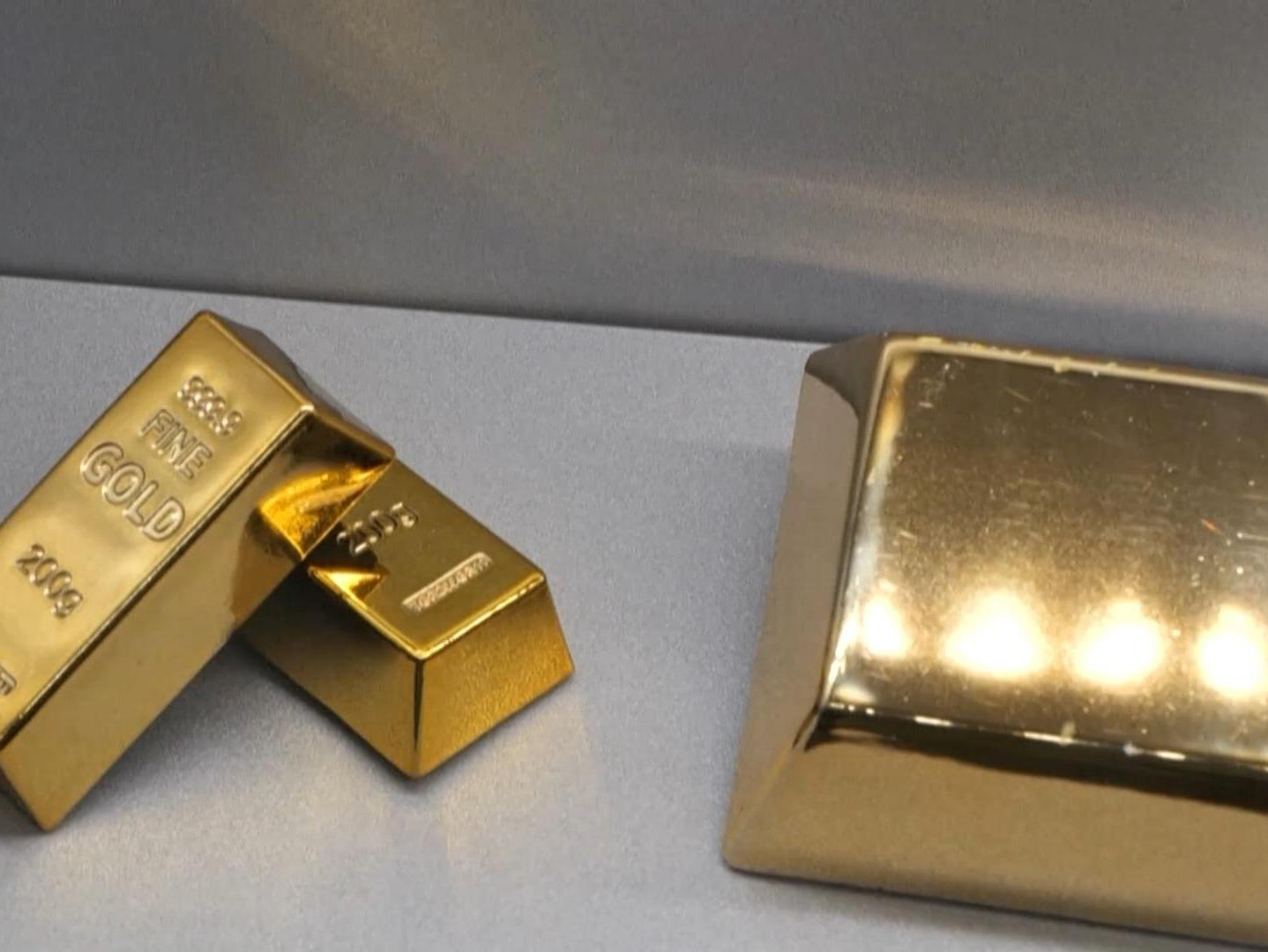 国际金价银价再创新高