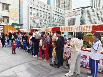 福田南园街道开展“同心巴登·石榴‘圳’红——舌尖上的乡情”美食节，架起民族交融连心桥