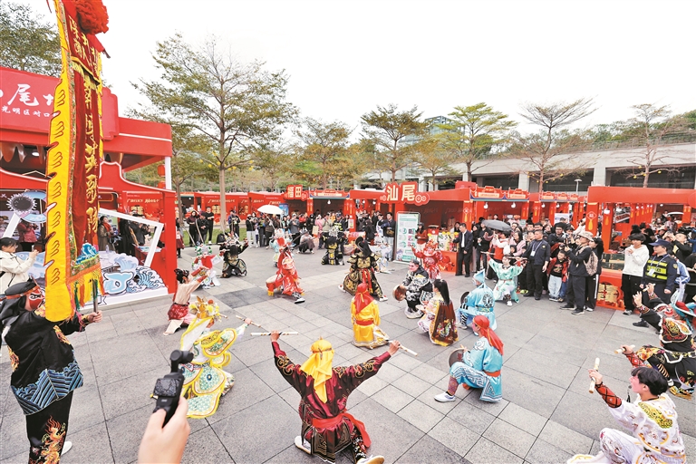 逛大集 办年货 深圳“粤享年集”暖心开市