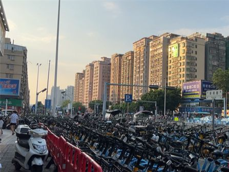 网传“深圳成全国首个电动车停车收费城市”系假消息,官方无相关试点通知