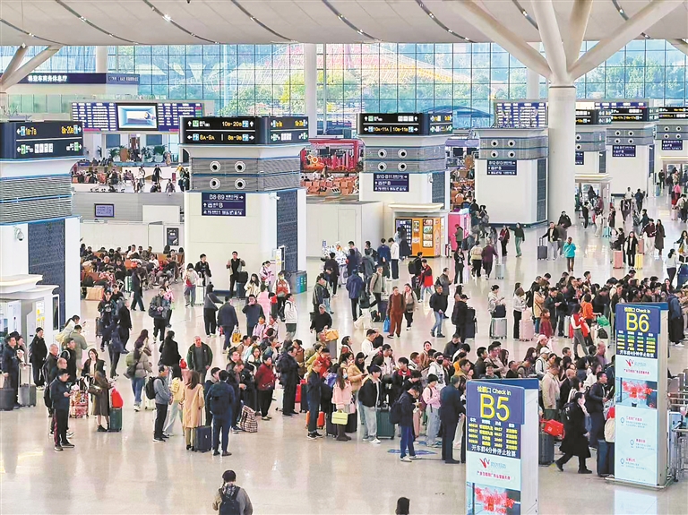 铁路26日起执行新运行图，深圳发车班次更密
高铁“地铁化” 动卧“日常化”