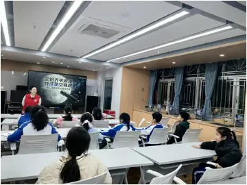 共话星空奇遇 福田沙埔头社区举行航天社观测分享会
