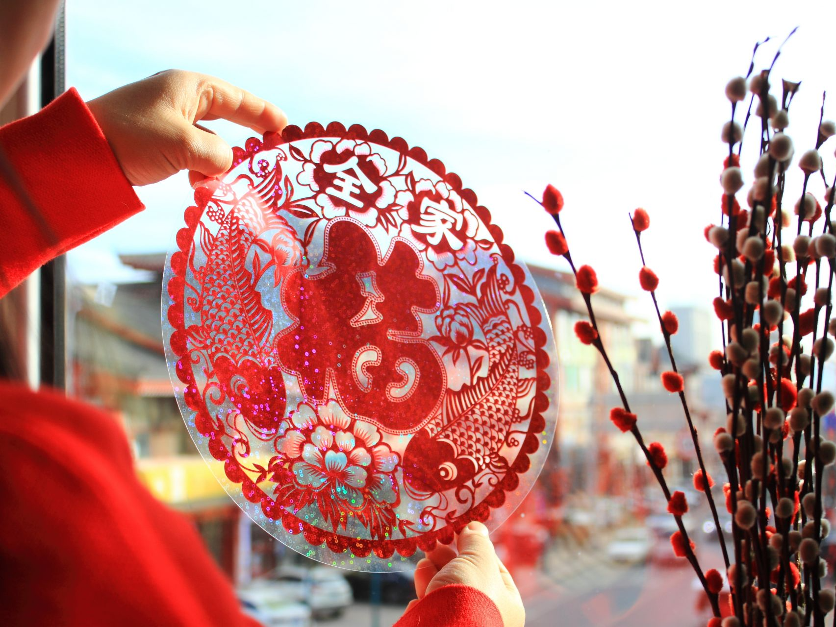 入境寻年味、出境过大年 深圳春节旅游双线飘红