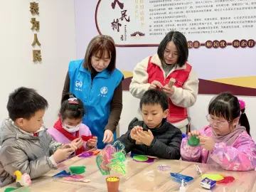 罗湖人民桥社区开展美学工坊活动 丰富少儿课余生活