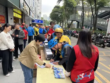 罗湖翠达社区工联会开展新业态劳动者关爱活动