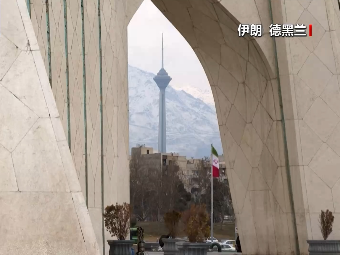 特朗普被曝已听取军事打击伊朗方案汇报 