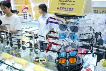 深圳科技年货热销！“华强北AI八骏”出炉，你买的年货上榜了吗？