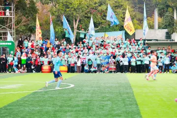 新春走基层｜一场深圳街超贺岁杯，把“他乡”踢成了“故乡”