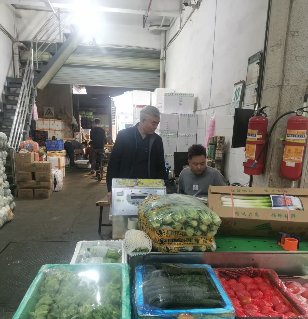 新春走基层 | 跨越千里的新鲜 只为守护餐桌鲜滋味 
